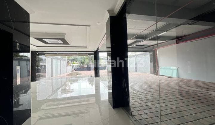 Gedung Perkantoran 6 Lantai Strategis Dijual Area Menteng Jakarta Pusat