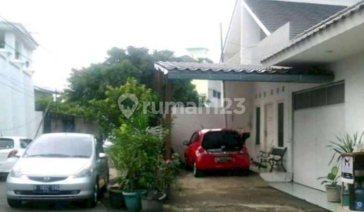Dijual Murah Rumah Strategis Bebas Banjir Area Kebayoran Baru Jakarta Selatan