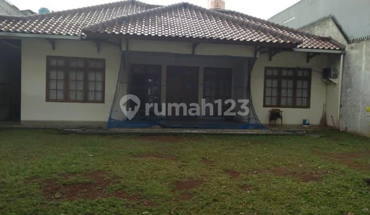 Dijual Rumah Asri Strategis Bebas Banjir Area Mampang Prapatan Jakarta Selatan