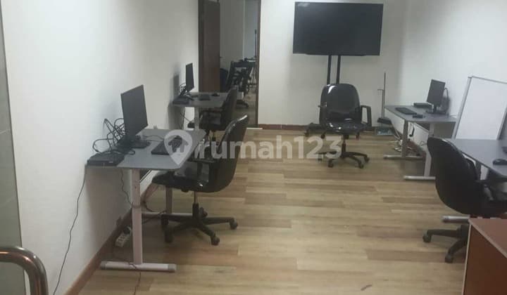 Office Space Rental Per Meter and Coworking Space in Thamrin, Central Jakarta