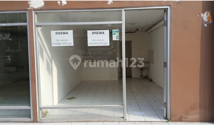 RAJAKIOS 2-story shop house only 28 million per year. In downtown Tangerang.