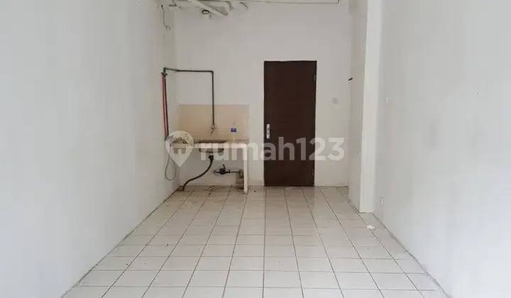 Rajakios Sewa Kios Murah Tower H Hadap Jalan Raya Apartemen City Park Jakarta Barat