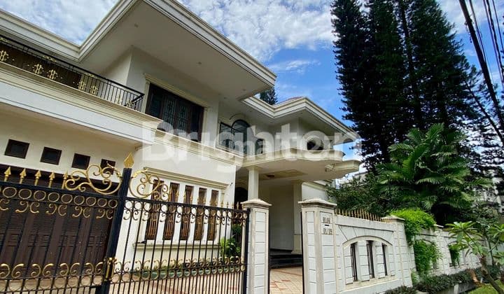 Rumah Cantik di Villa Melati Mas