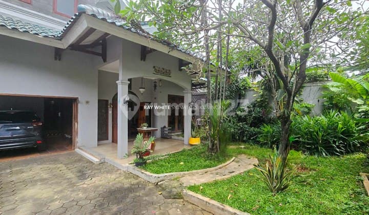 Rumah Siap Huni Luas 1.031 meter di Lebak Bulus