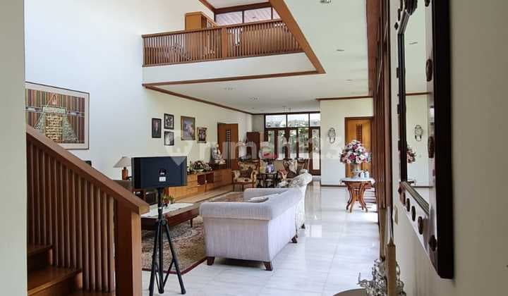Jual Rumah Cantik Di Jalan Dago Mainroad
