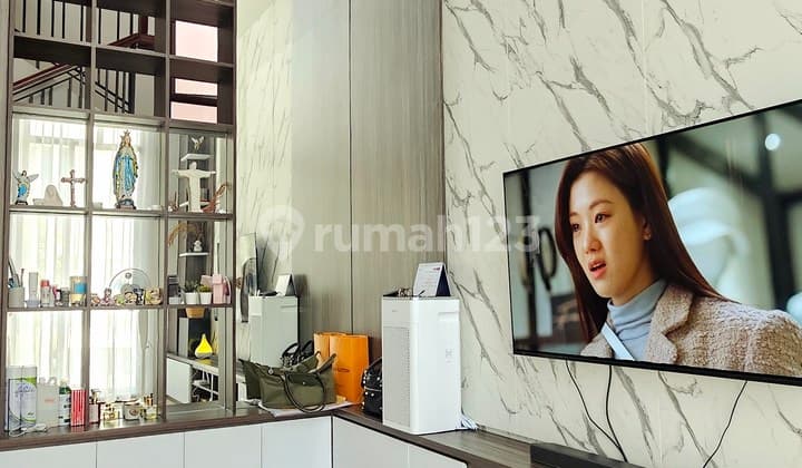 Dijual Rumah Baru Renovasi Siap Huni Bagus Banget di Zora Bsd City