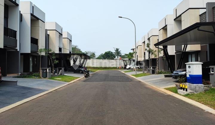 Turun Harga Lagi Rumah Cantik Semi Furnish di Suvarna Sutera Nego Sampai Deal