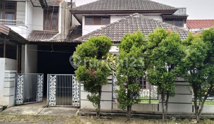Rumah 2 Lantai SHM di Citra Garden 1 Jakarta Barat Siap Huni