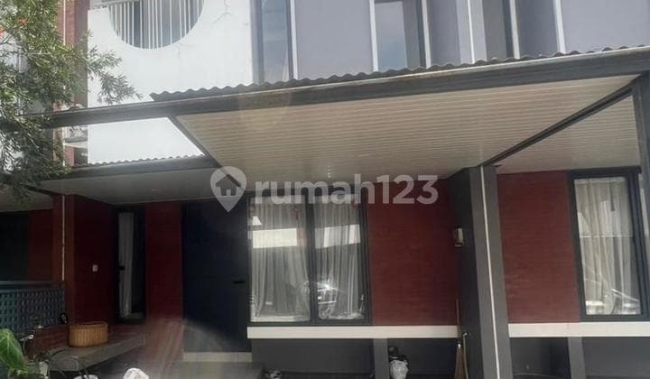 Dijual Rumah 2 Lantai di BSD Full Furnished Full Elektronic Full Perabotan