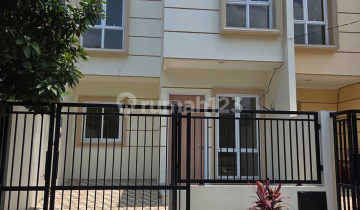 Rumah Brand New Sektor 7 A Gading Serpong, Hadap Timur Laut