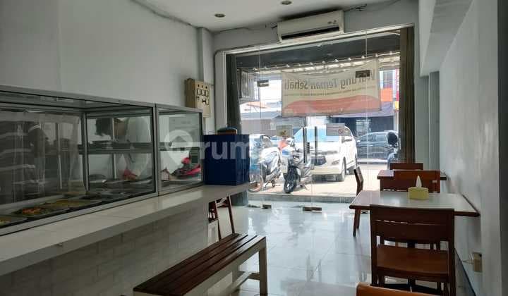 Ruko Siap Pakai Cocok untuk Usaha Rumah Makan, Cafe Dll. Tanjung Duren, Jakarta Barat