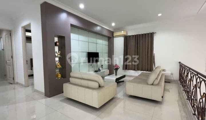 The Crown PHG 450m Luxury Cluster House in Gading Serpong