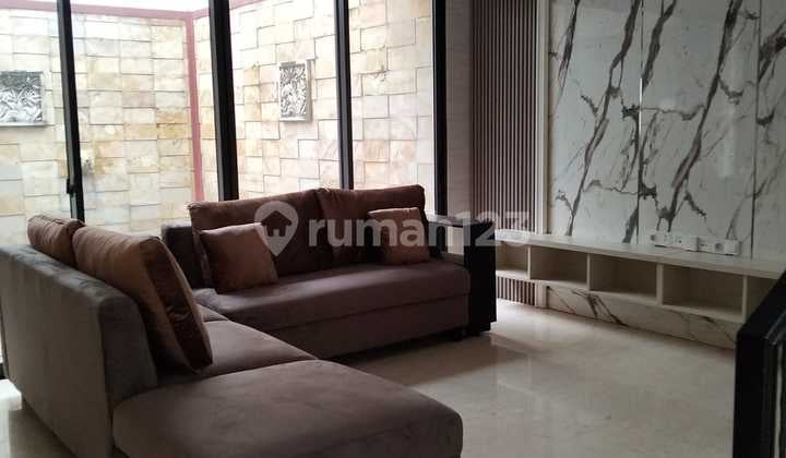 Rumah Cluster Jadeite 10X20 Furnish Ada Kolam Renang Siap Huni Bsd City