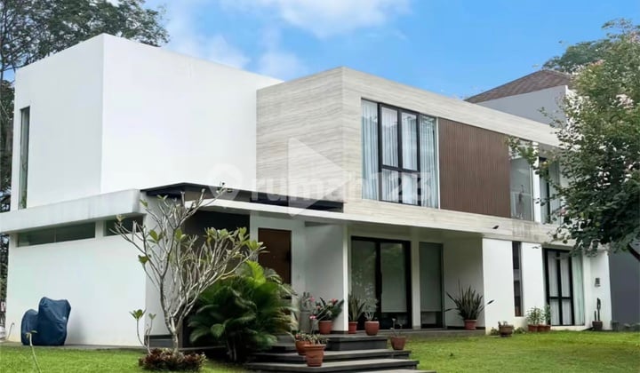 Hoek Cluster House Vermont Parkland 340m² BSD