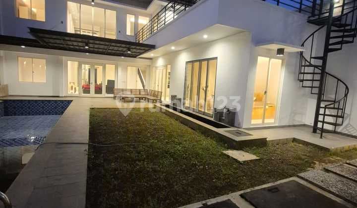 For sale luxury house ready to occupy Alam Sutera