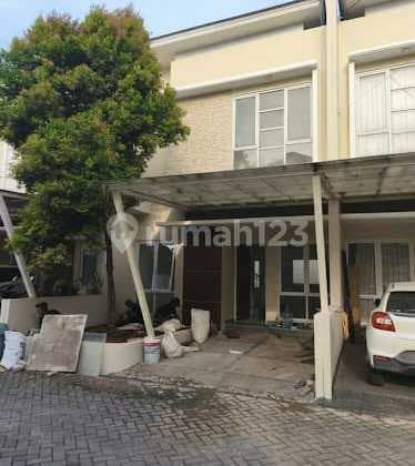 Cheap Sale House Green Bintaro Indah.