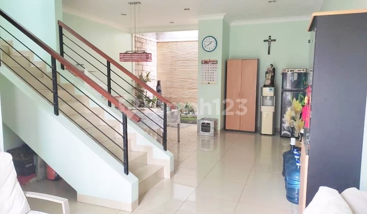 Jual Cepat! Rumah Modern 2 Lantai Cluster Chalcedony Gading Serpong - Lokasi Premium & Investasi Tinggi. Tangerang. Selatan. HGB. Harga Kompetitif.