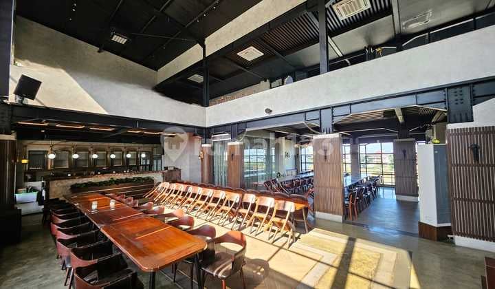 Bangunan Ex Resto Daerah Semarang Atas Include Meja Kursi, AC Peralatan Resto