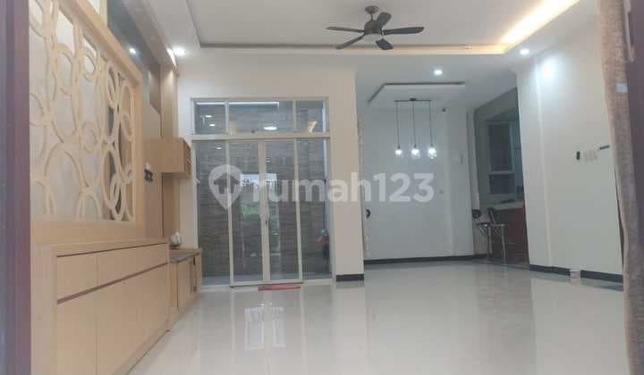 Disewakan Rumah Komplek Halton Place Furnish Daerah Denai