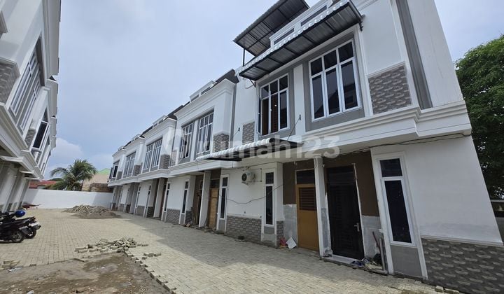 Dijual Rumah Baru Komplek Sekip Luxe Jalan Setia Baru
