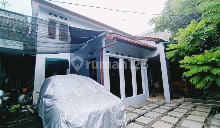 Multifunctional Property Investment Opportunity: Personal Residence and Boarding House Business in Cilandak, South Jakarta