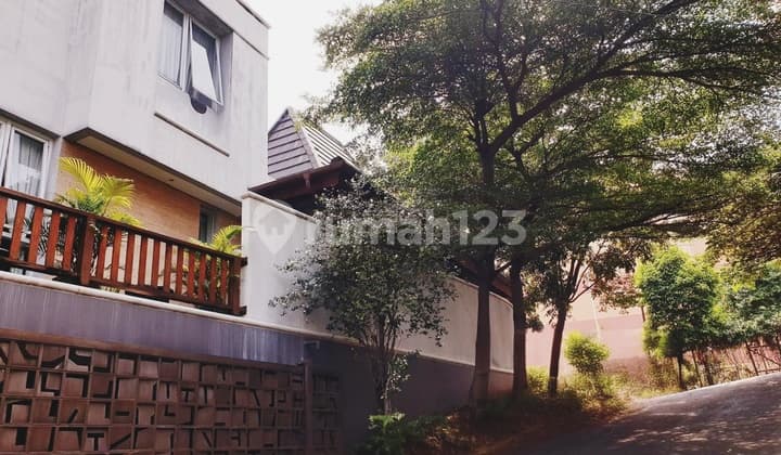 Luxury Ready-to-Occupy House Near Premium Facilities in Pondok Indah, South Jakarta