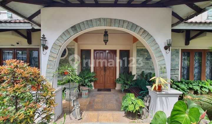 Rumah Asri di Belakang Citos dengan Harga Menarik