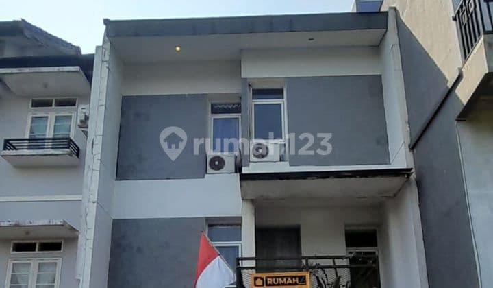"Rumah Starter Pack Keluarga Muda - One Gate, Harga Hemat, Lingkungan Asri!"