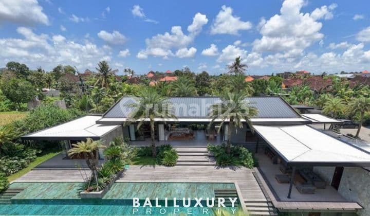 Villa Mewah Hak Milik di Tabanan - View Sawah 360Deg & Private Estate Eksklusif