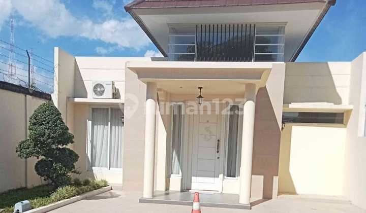 Di Jual Rumah Citraland Royal Terrace