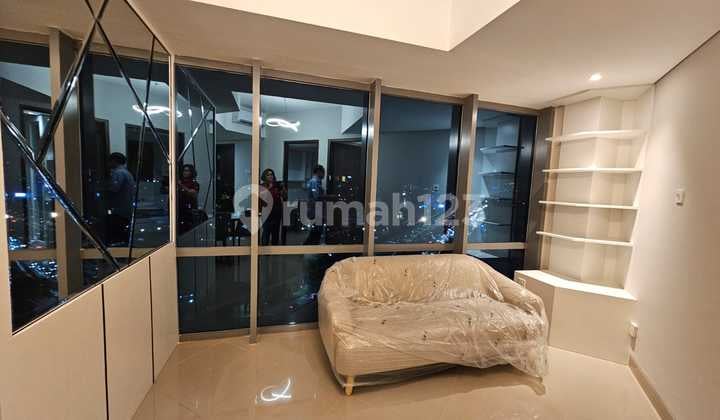 Di Sewakan Apartemen Bellevue Place, 2BR,Furnish,Bagus,Luas