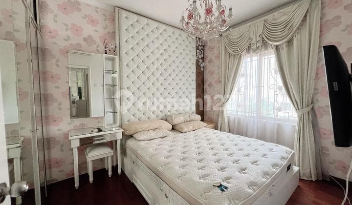 Di Sewakan Apartemen Sudirman Park, 2BR , Furnished