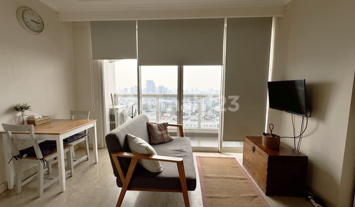 Disewakan Apartemen Menteng Park 2BR Full Furnished Bagus