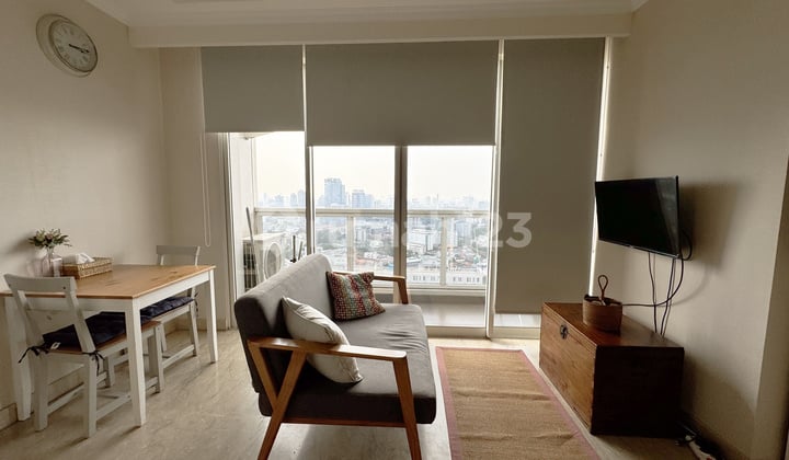 Disewakan Apartemen Menteng Park 2BR Full Furnished Bagus