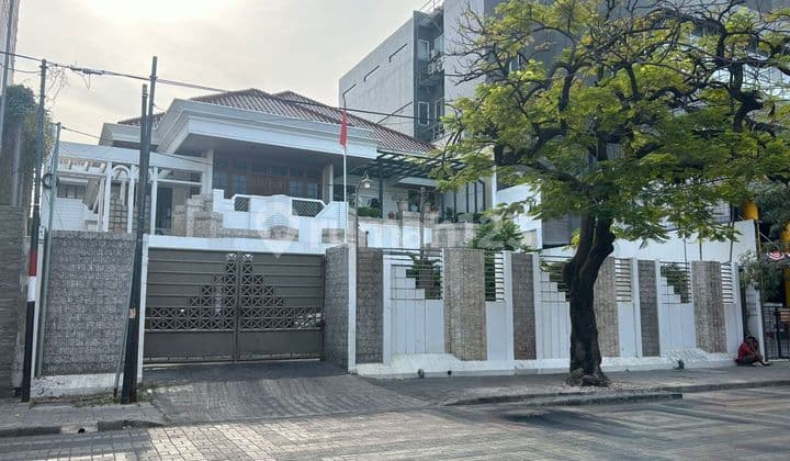 Dijual Rumah Pusat Kota Surabaya 2,5 Lantai