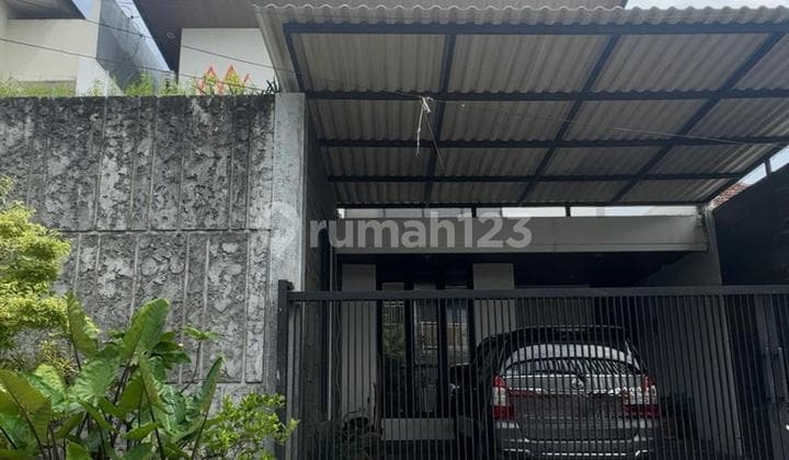 Dijual Rumah Siap Huni Full Furnish Modern Tropical Dekat Ubaya Tenggilis
