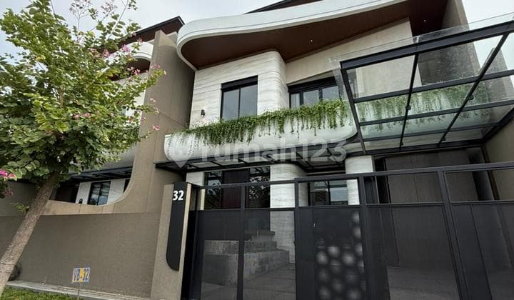 For Sale New Charming Fully Furnished Graha Family House