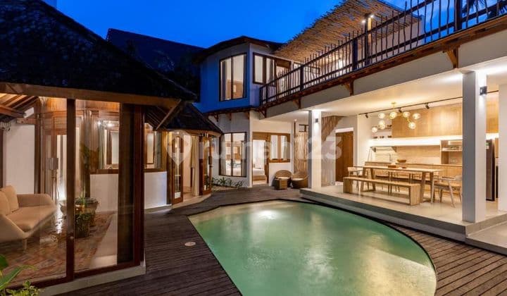 Strategic Luxury Villa 4 Minutes to Canggu Beach