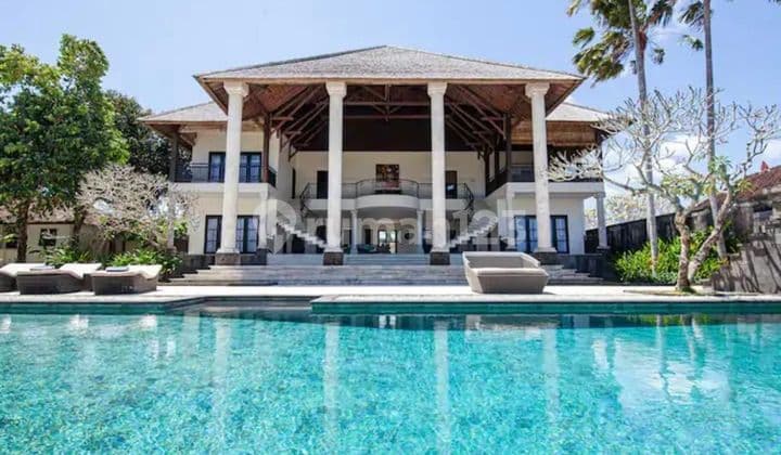 Luxury Tropical Villa Near Melasti Beach With Ocean View