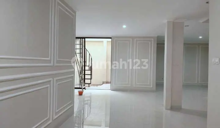 Rumah Bagus Renovasi Cluster Depan di Kota Wisata Cibubur