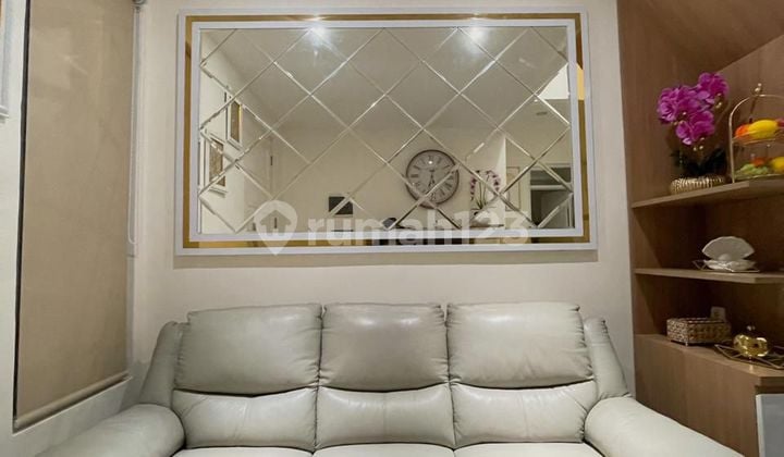 Rumah Bagus Furnished di Dalam Cluster Kota Wisata Cibubur