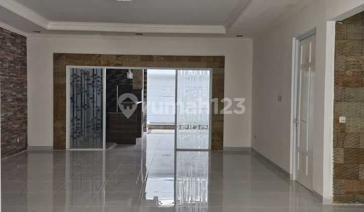 Rumah Full Renovasi Bagus Di Legenda Wisata