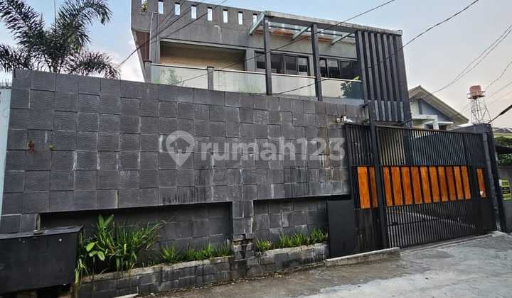 Rumah Lux Mewah Furnish Siap Huni di Sayap Sutami Bandung