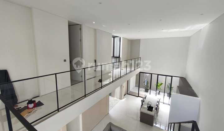 Rumah Lux Siap Huni di Mayang Sunda Kota Baru Parahyangan