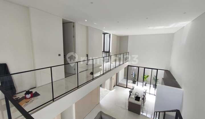 Luxury Home Ready for Occupancy in Mayang Sunda, Kota Baru Parahyangan