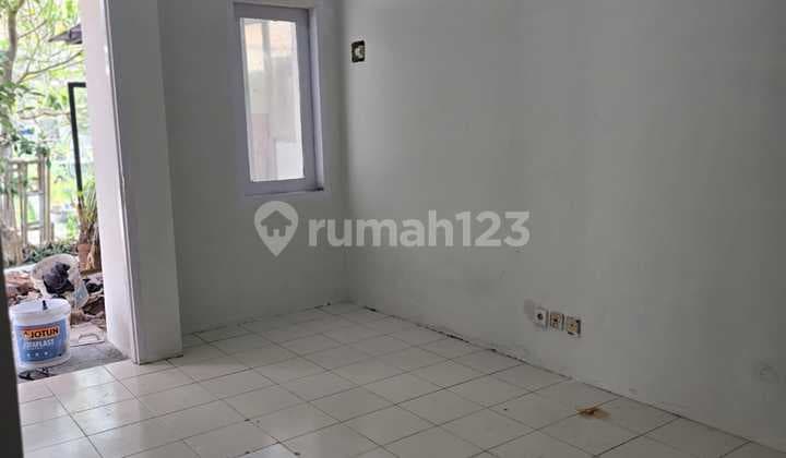 Affordable Minimalist House in Kota Baru Parahyangan