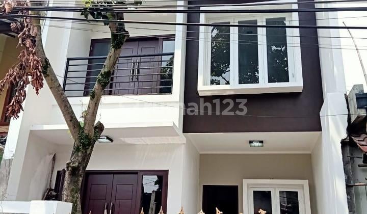Rumah Cantik Siap Huni di Sarimanah Bandung