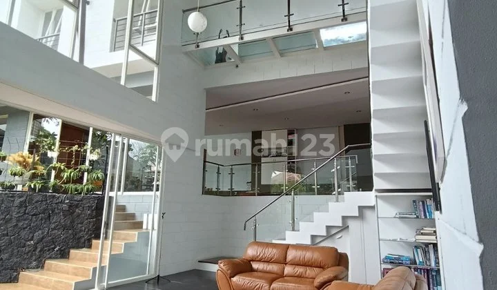 Rumah Lux Mewah di Setra Duta Murah Jarang Ada
