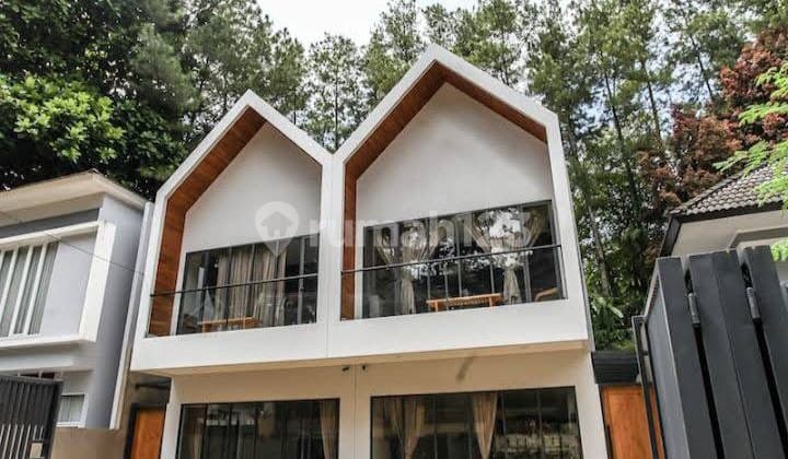 Ruma Villa Mewah Dekat Setra Duta Indah Full Furnish