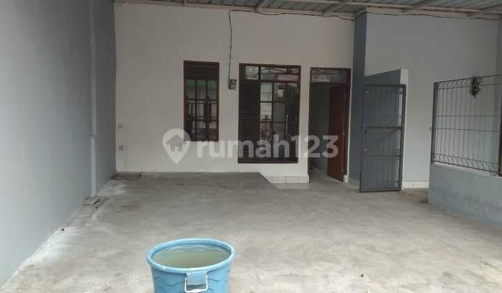 Rumah Eks Kantor Dekat Pasar Ancol Pungkur Bandung